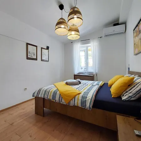 Feriehus Casa Pietra *